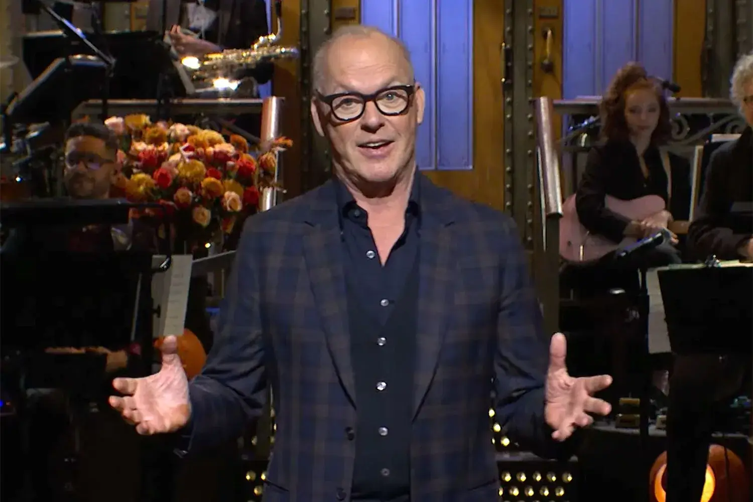 Saturday Night Live recap: Michael Keaton hosts, Alec Baldwin returns as Bret Baier in Fox interview parody Cover image